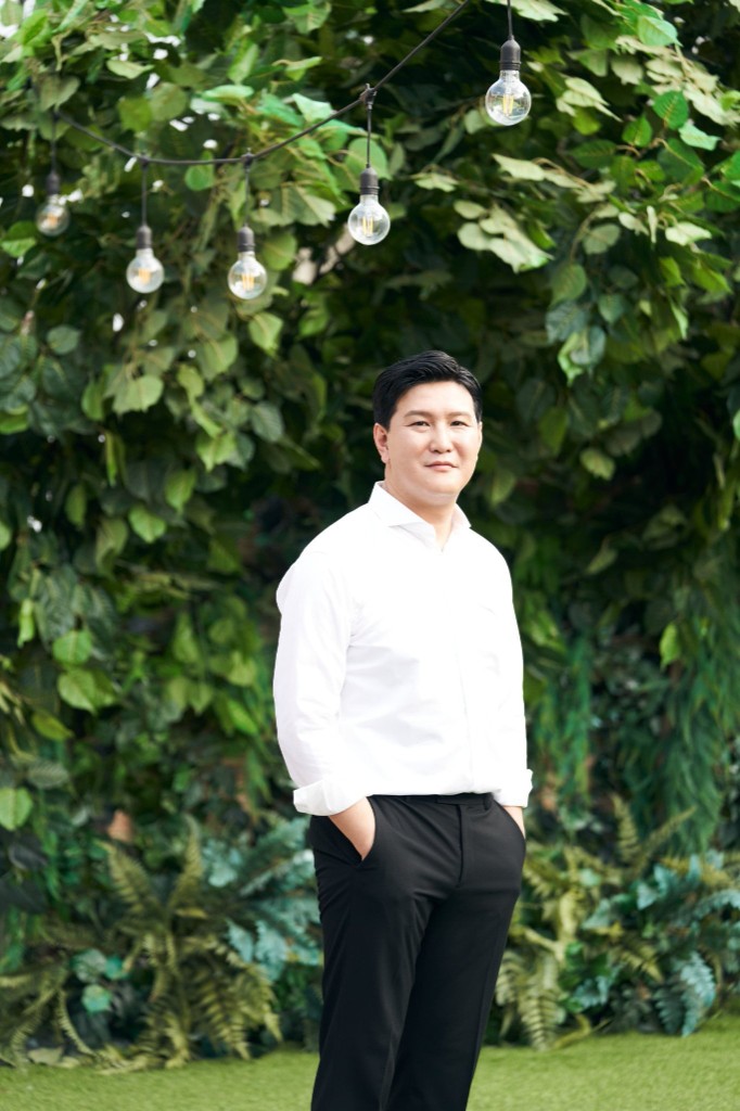 Mr. Kim Yong — Giám đốc Đối ngoại Du học SUNNY